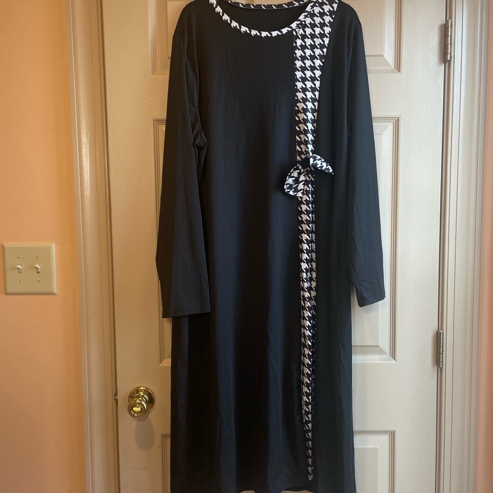 Elegant Black and White Houndstooth and Bow Detail Dress, Poly/Spandex, Size 5X